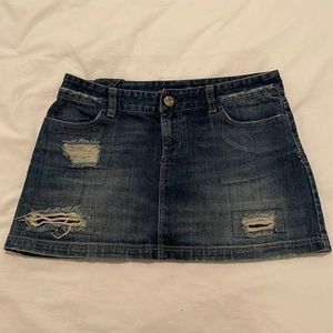American Eagle Micro Mini Distressed Denim Skirt Size 4